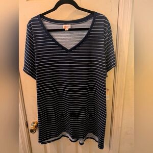 LuLaRoe Christy Tee In Navy w/White Stripes (New w/Tags)